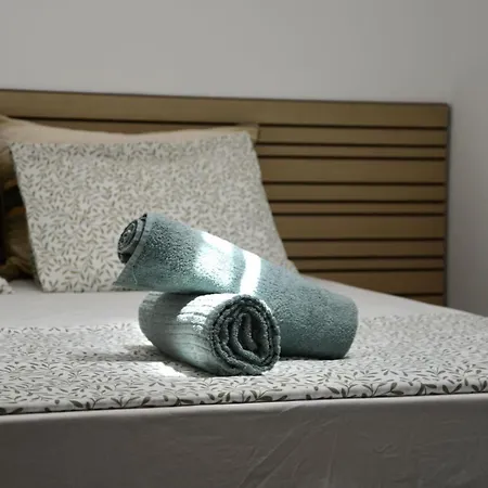 Gæstehus Train Station *